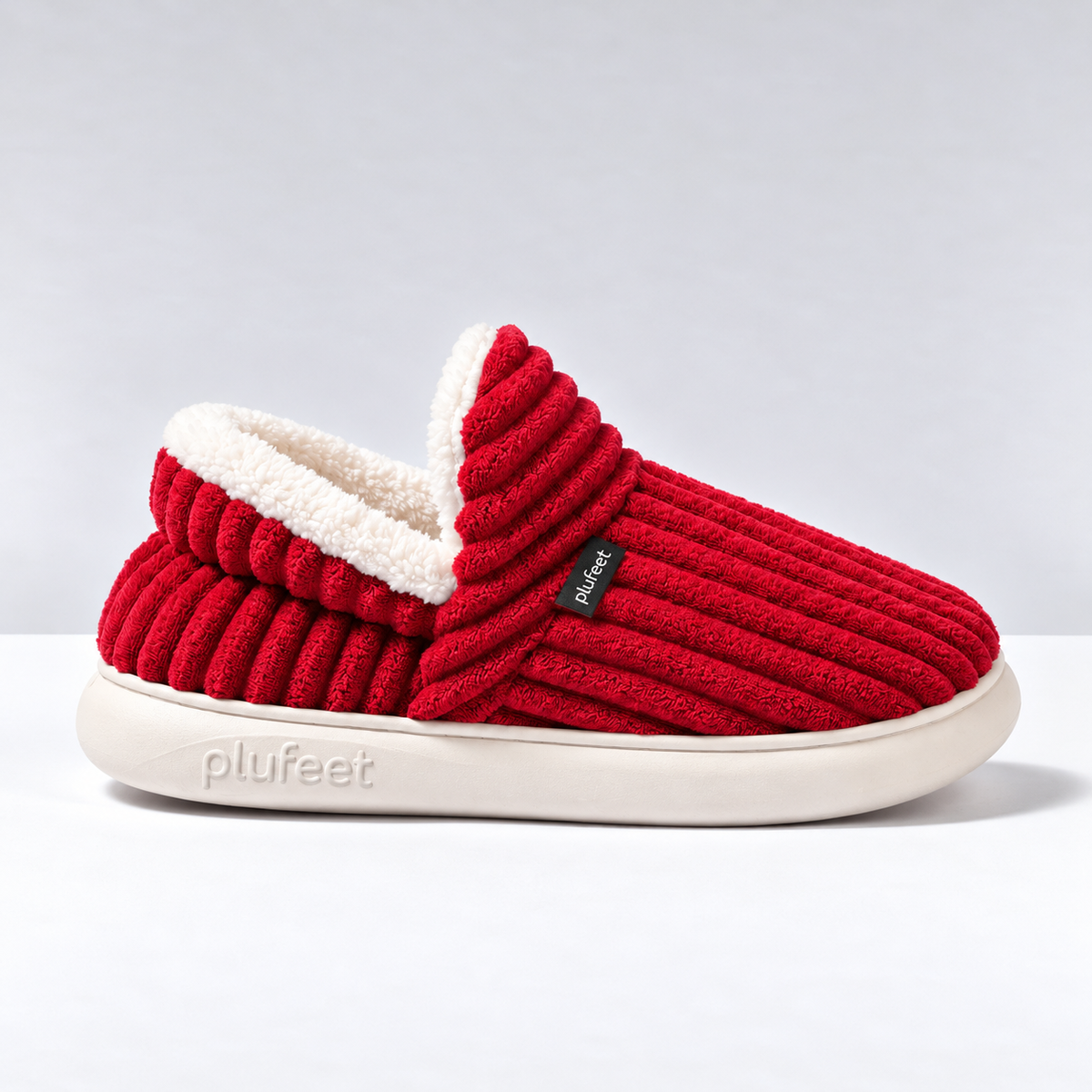 PLUFEET SLIPPERS RED