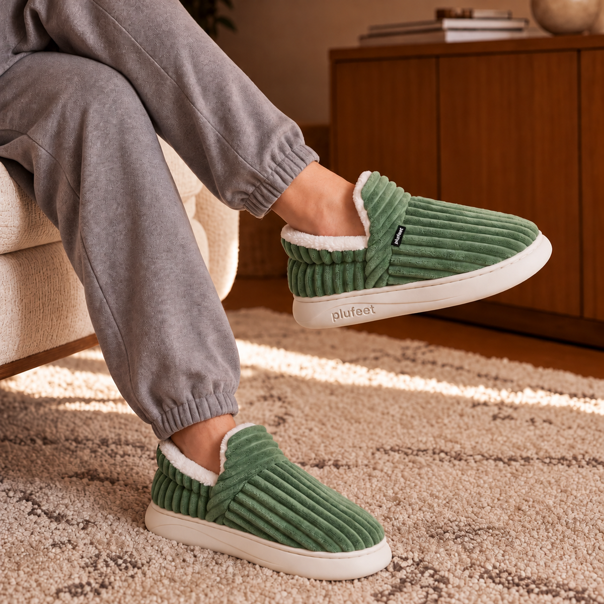 PLUFEET SLIPPERS GREEN